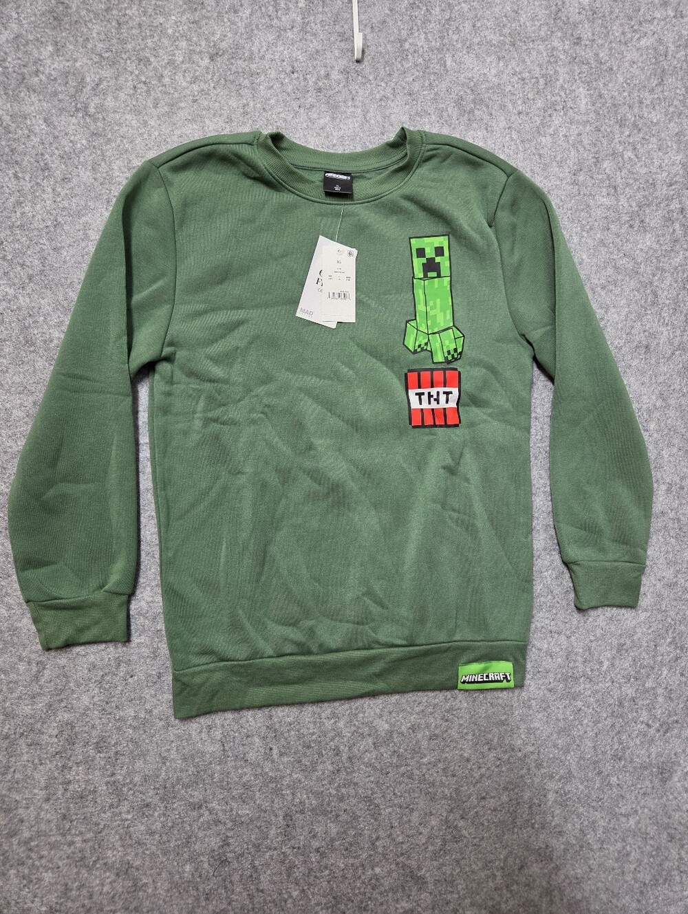 Minecraft Boys' Green Creeper Crewneck Sweater XL Nwt